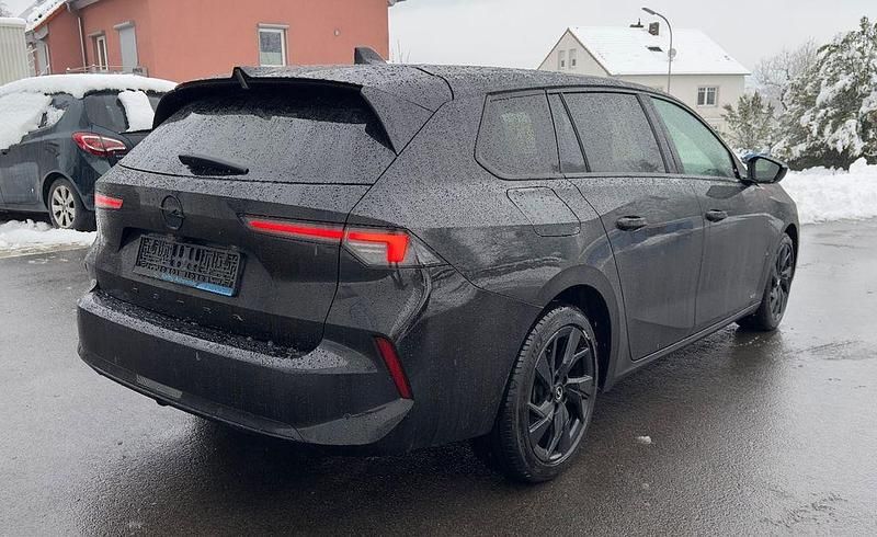 Gebraucht Opel Astra Ultimate 131 PS (96 kW) 2023 Schwarz Kombi