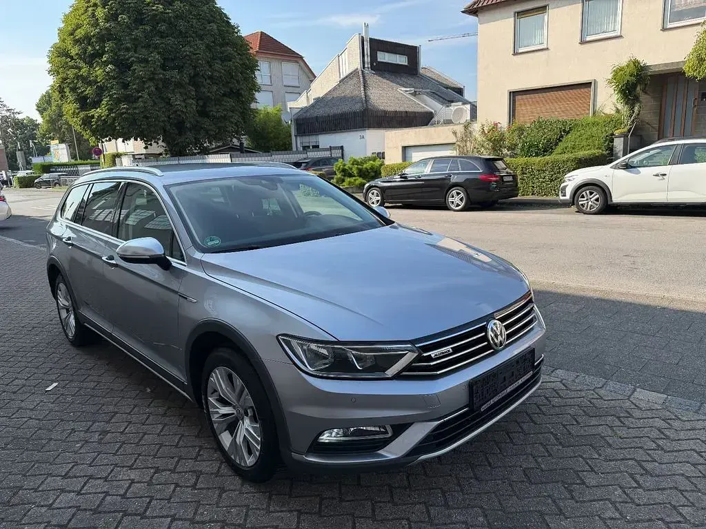 Gebraucht VW Passat Alltrack 190 PS (139 kW) 2018 Silber Kombi