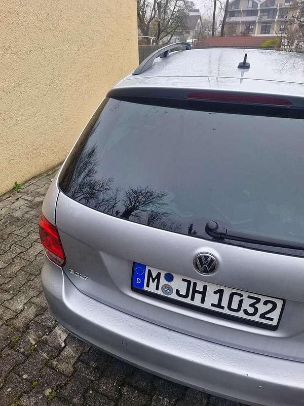 Gebraucht VW Golf VII 60 PS (44 kW) 2013 Limousine