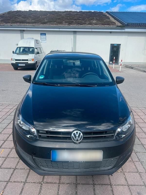 Gebraucht VW Polo 75 PS (55 kW) 2013 Schwarz Kleinwagen