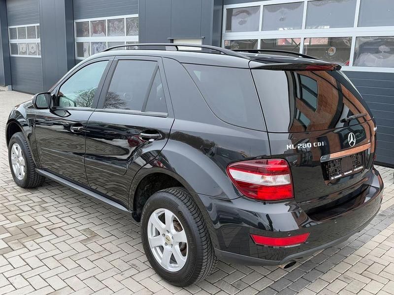 Gebraucht Mercedes ML280 190 PS (139 kW) 2008 Schwarz SUV