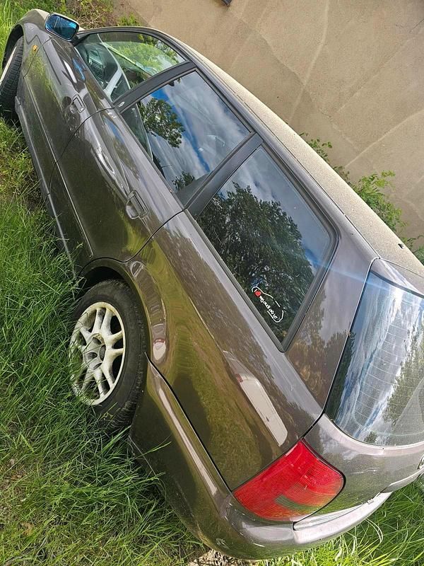 Braun Gebraucht 1997 Audi A4 Kombi | 555 € (Fairer Preis) - Bild 1/4