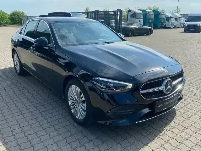 Gebraucht Mercedes C180 Avantgarde 2024 Schwarz Limousine