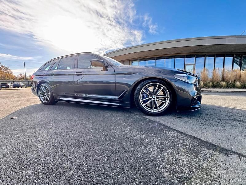 Gebraucht BMW 540 M Sport 320 PS (235 kW) 2020 Grau Kombi