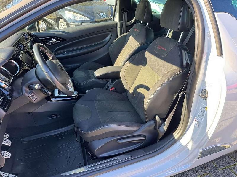 Gebraucht DS Automobiles DS3 Performance 131 PS (96 kW) 2017 Lackierung perlmuttweiss Kleinwagen