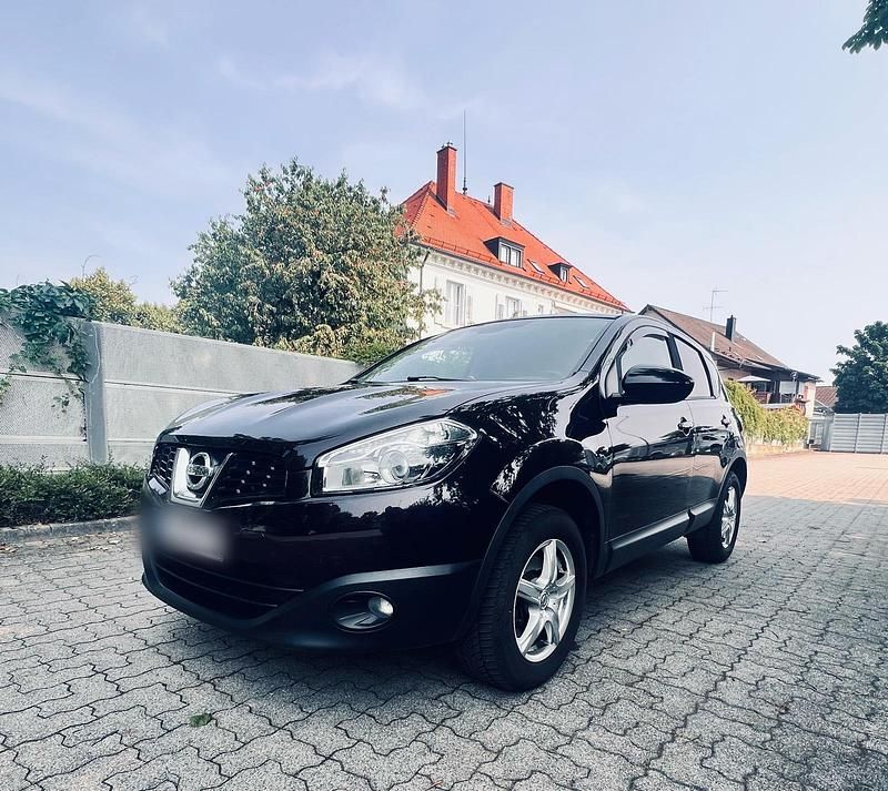 Schwarz Gebraucht 2012 Nissan Qashqai Acenta SUV | 9.300 € (Fairer Preis) - Bild 1/4