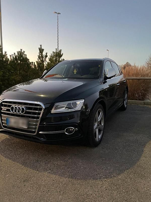 Schwarz Gebraucht 2015 Audi SQ5 SUV | 23.900 € (Teuer) - Bild 1/4