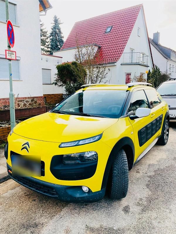 Gebraucht Citroën C4 95 PS (69 kW) 2015 Grün Limousine