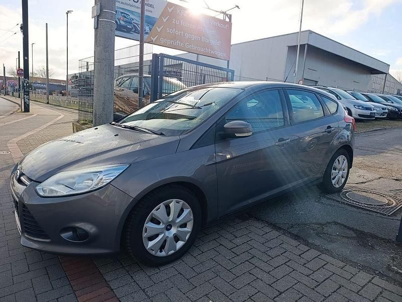 Gebraucht Ford Focus Trend 116 PS (85 kW) 2012 Braun Limousine