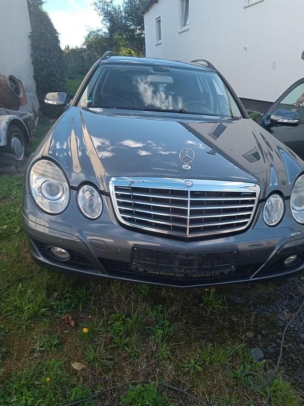 Blau Gebraucht 2007 Mercedes 200 Kombi | 4.499 € - Bild 1/1