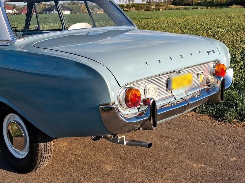 Second-hand Ford 17M 83 CP (61 kW) 1966 Albastru Berlinǎ