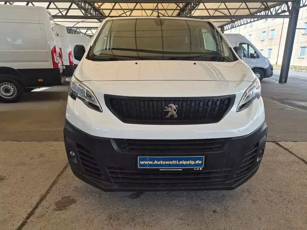 Gebraucht Peugeot Expert 144 PS (105 kW) 2022 Weiß Van