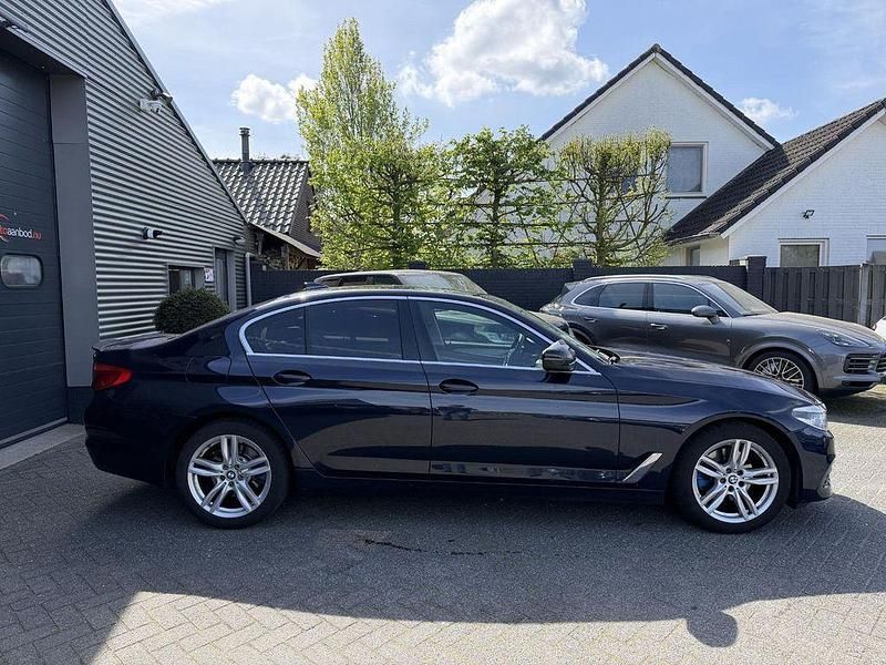 Gebraucht BMW 520 Executive 184 PS (135 kW) 2018 Blau Limousine