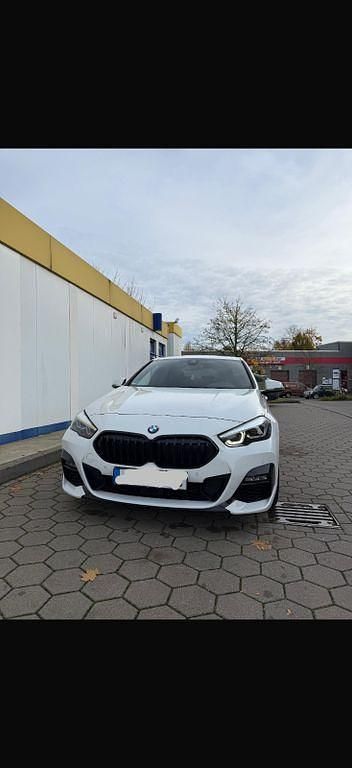 Weiß Gebraucht 2023 BMW 220 Comfort Edition Coupé | 32.995 € (Fairer Preis) - Bild 1/4
