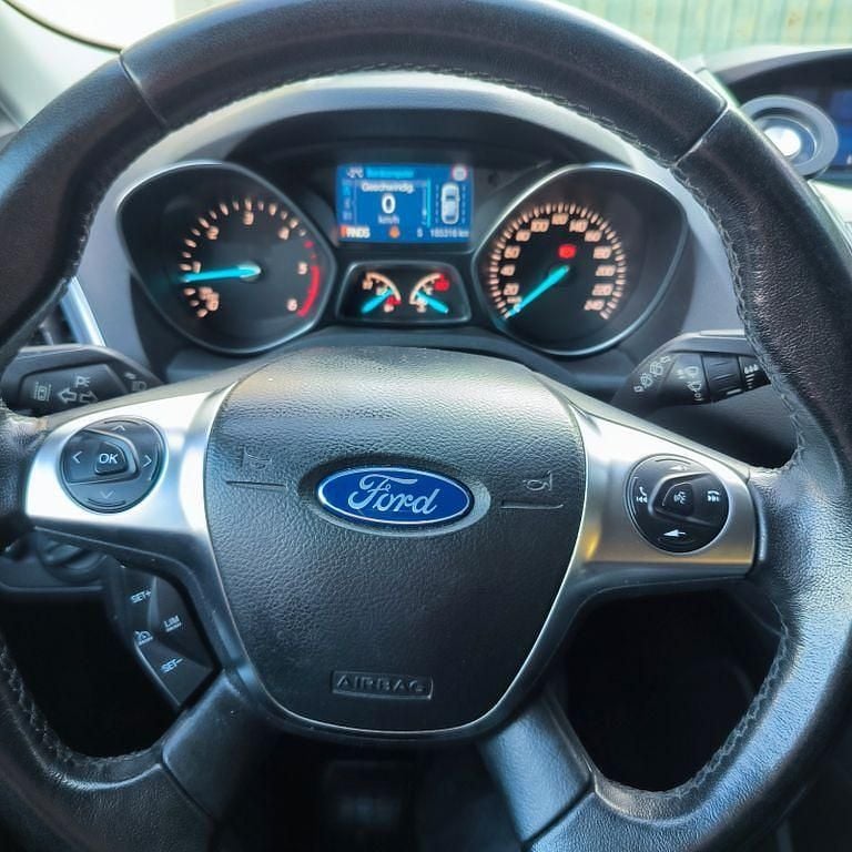 Gebraucht Ford Kuga Titanium 179 PS (131 kW) 2014 Silber SUV