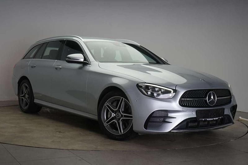 Gebraucht Mercedes E300 AMG line 194 PS (142 kW) 2020 High tech silber Kombi