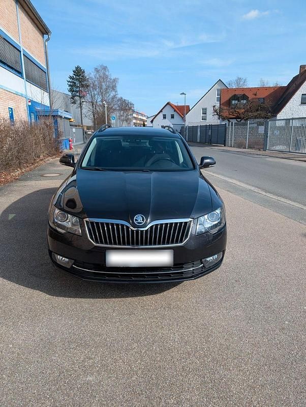Gebraucht Skoda Superb Exclusive 170 PS (125 kW) 2015 Schwarz Kombi