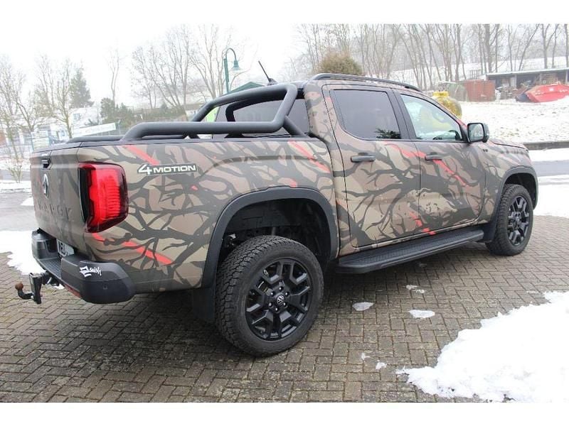 Gebraucht VW Amarok PanAmericana 241 PS (177 kW) 2024 Midnight black (metallic) Abholung