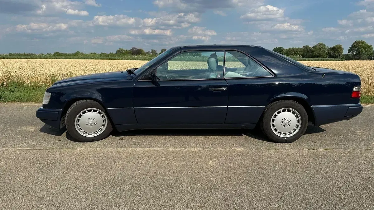 Gebraucht Mercedes 300 220 PS (161 kW) 1990 Blau Coupé