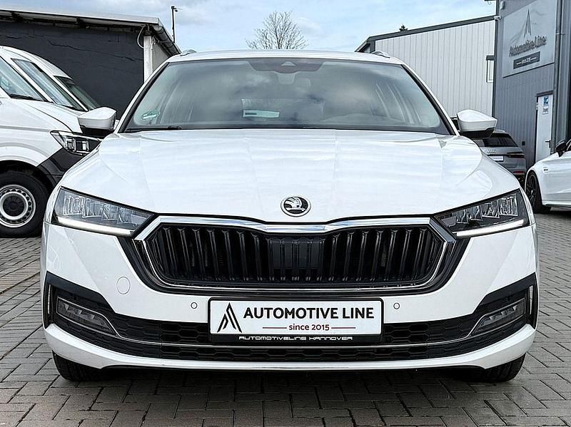 Gebraucht Skoda Octavia 116 PS (85 kW) 2023 Weiß Limousine