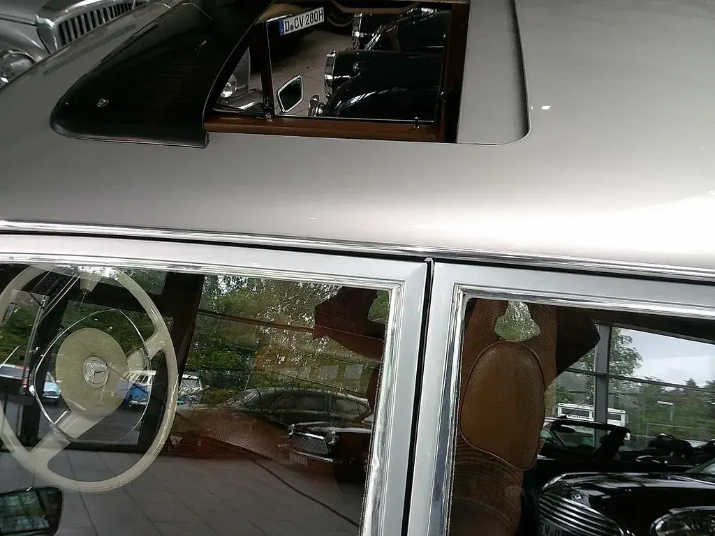 Gebraucht Mercedes 280 SE 218 PS (160 kW) 1972 Silber Limousine