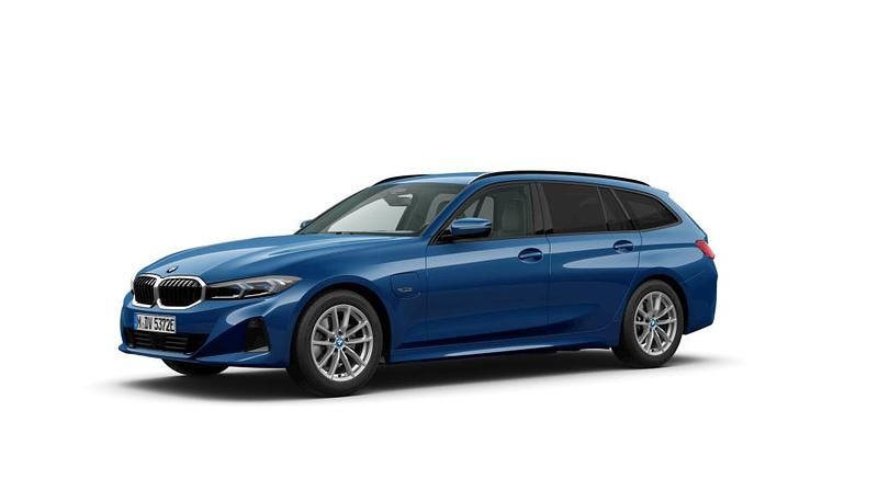 Gebraucht 2022 BMW 330 Shadowline Kombi | 33.730 € (Guter Preis) - Bild 1/3
