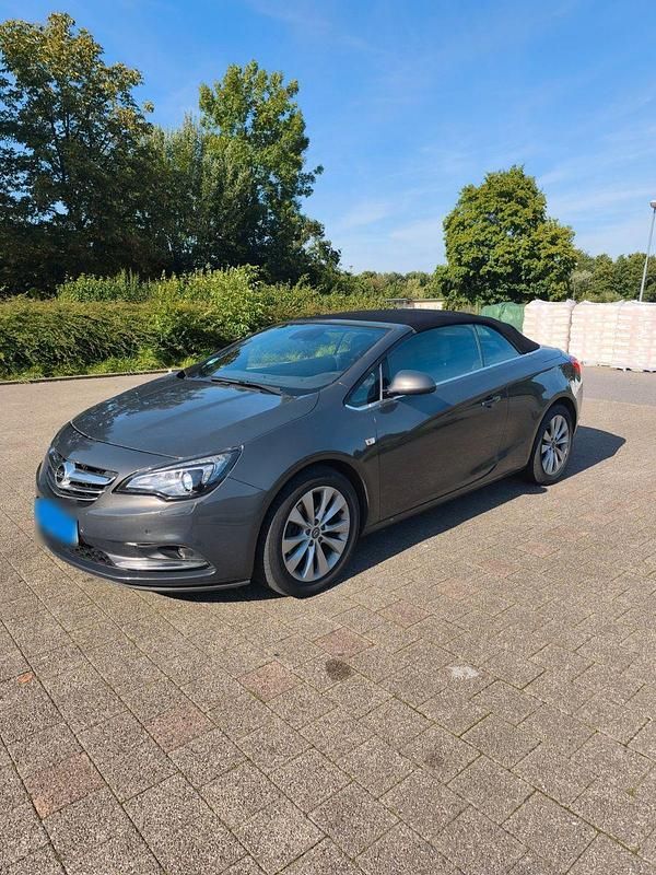 Gebraucht Opel Cascada Edition 165 PS (121 kW) 2015 Grau Cabrio
