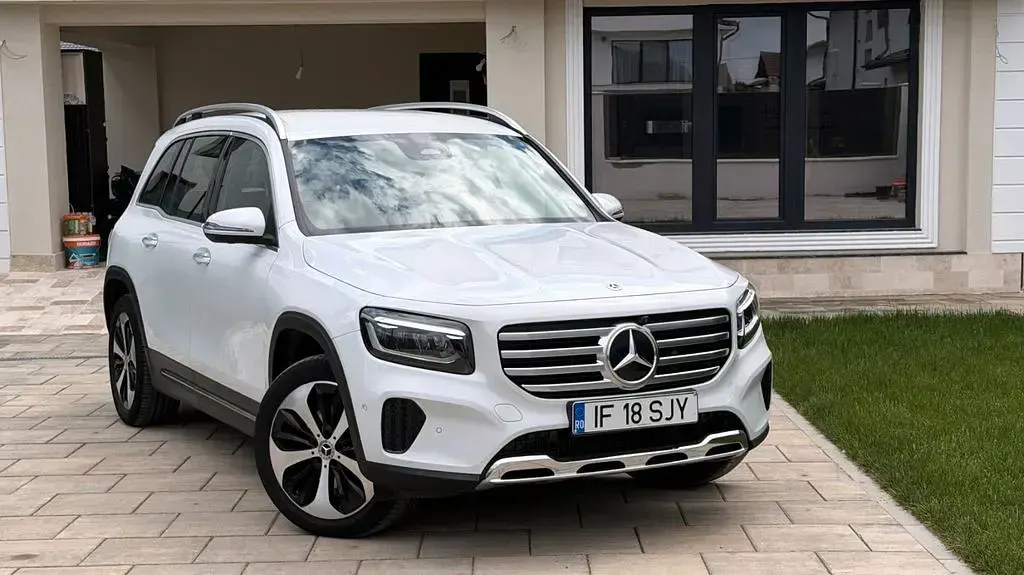 Gebraucht Mercedes GLB180 Luxury 116 PS (85 kW) 2024 Weiß SUV