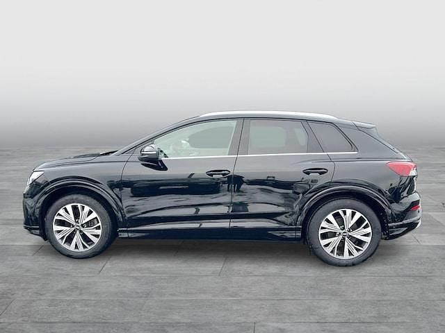 Gebraucht Audi Q4 e-tron Advanced 150 kW (204 PS) 2022 Mythosschwarz metallic SUV