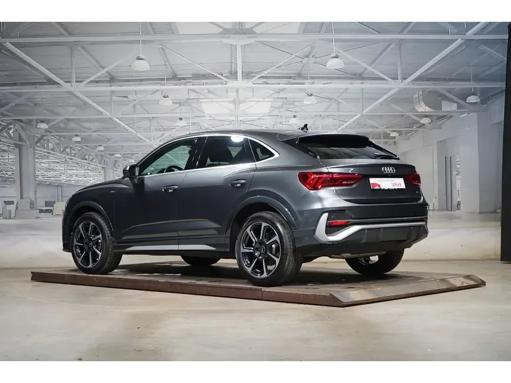Gebraucht Audi Q3 Sportback Design 190 PS (139 kW) 2021 Daytonagrau perleffekt SUV