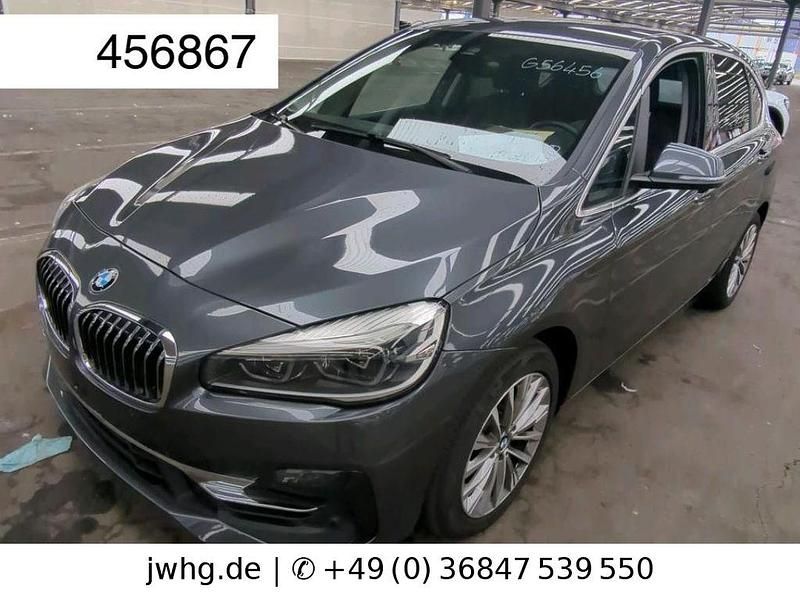 Grau Gebraucht 2020 BMW 220 Active Tourer Luxury Line Van / Kleinbus | 21.950 € (Fairer Preis) - Bild 1/4