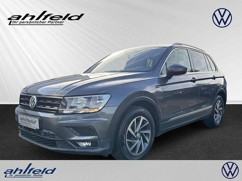 Indiumgrau (metallic) Gebraucht 2017 VW Tiguan Sound SUV | 18.730 € (Etwas zu teuer) - Bild 1/4