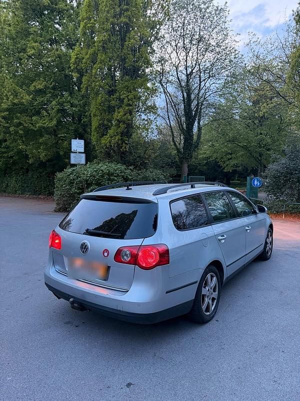 Second-hand VW Passat 140 CP (102 kW) 2008 Gri Break