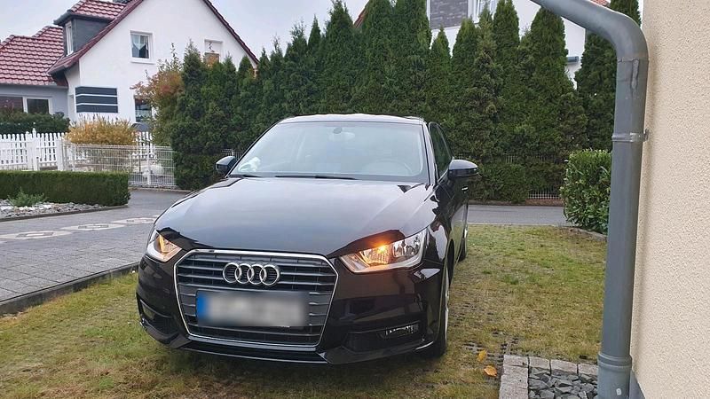 Schwarz Gebraucht 2019 Audi A1 Kleinwagen | 12.950 € (Superpreis) - Bild 1/4