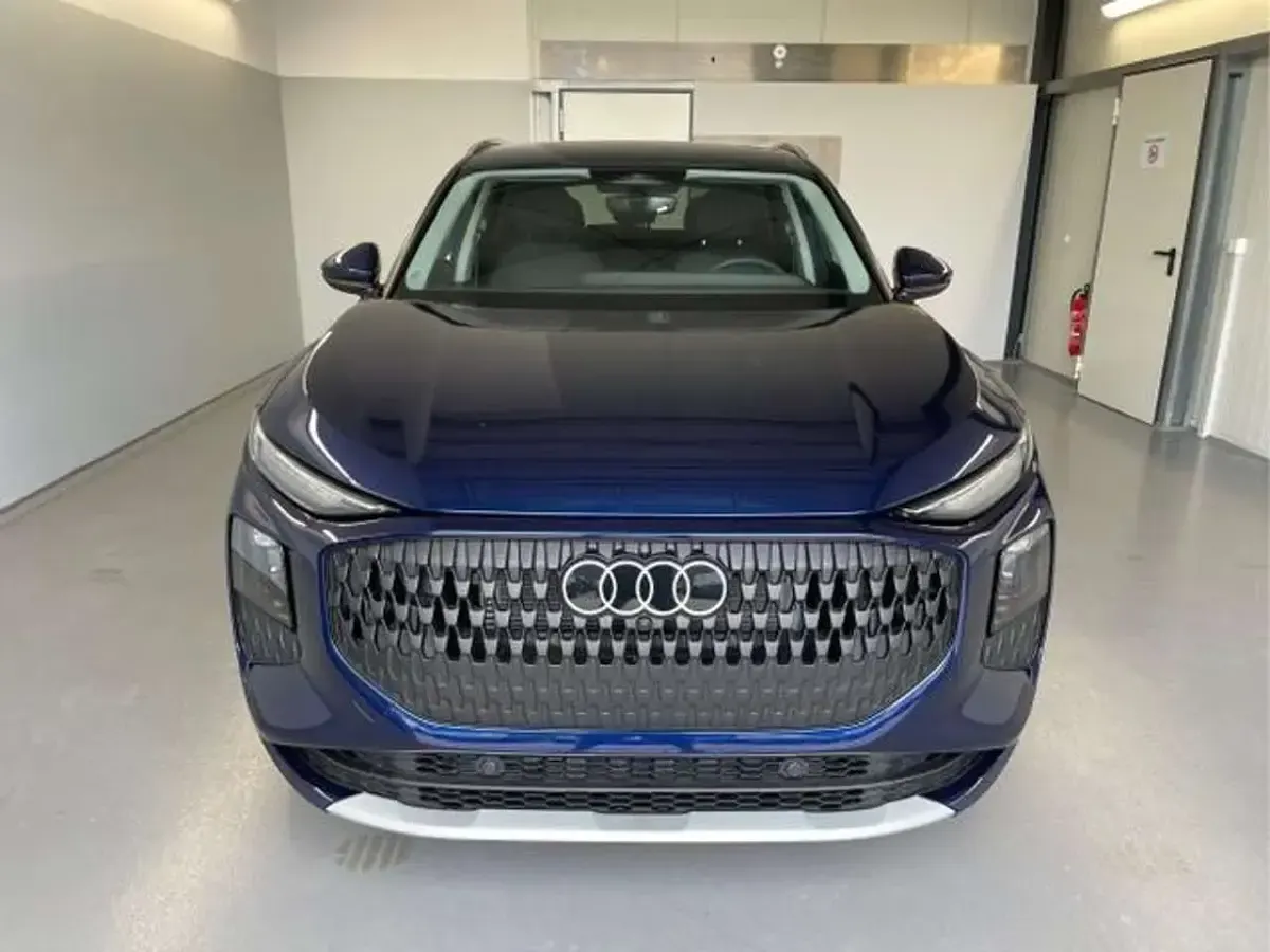 Neu Audi Q3 204 PS (150 kW) 2026 [0e0e] mythosschwarz metallic SUV