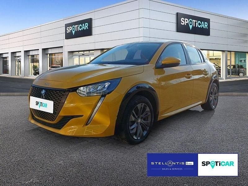 Gebraucht Peugeot e-208 Active 100 kW (136 PS) 2022 Gelb Kleinwagen