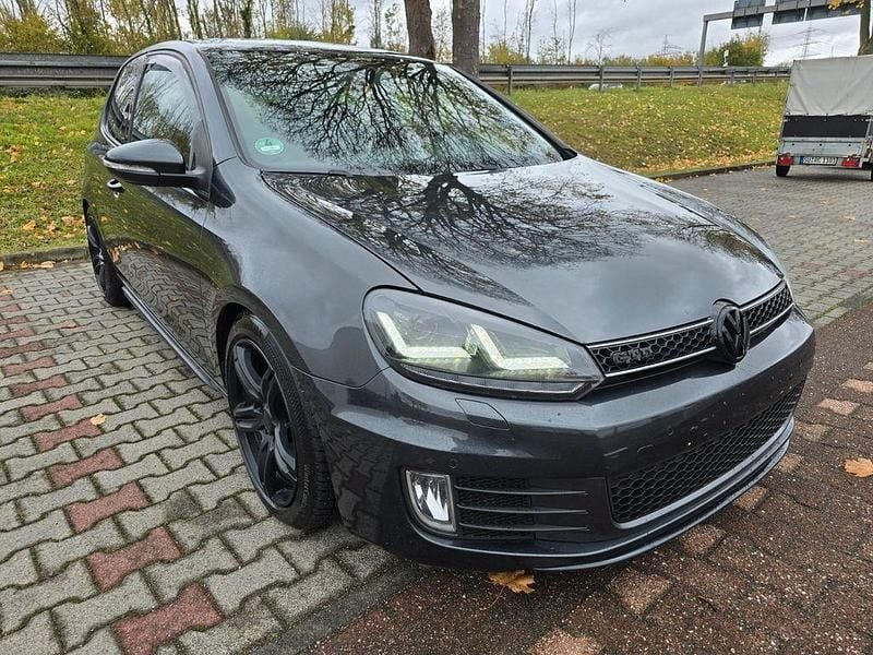 Grau Gebraucht 2010 VW Golf VI GTD Limousine | 6.950 € (Fairer Preis) - Bild 1/4