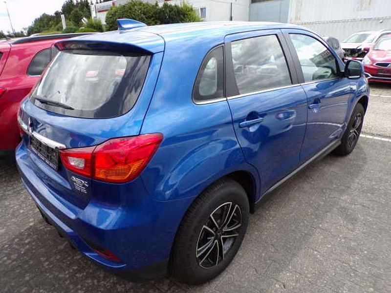 Gebraucht Mitsubishi ASX Edition 117 PS (86 kW) 2018 Laserblau SUV
