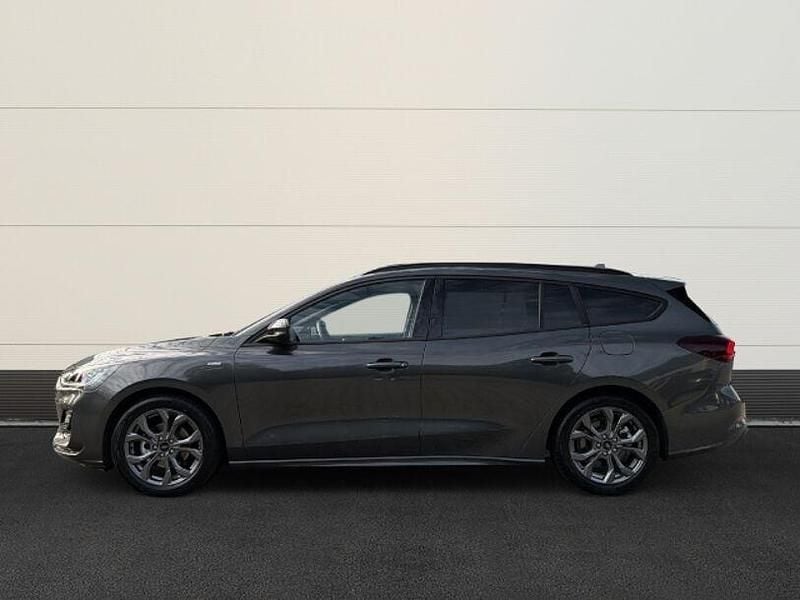 Neu Ford Focus ST-Line X 155 PS (114 kW) 2025 Grau(metallic) Kombi