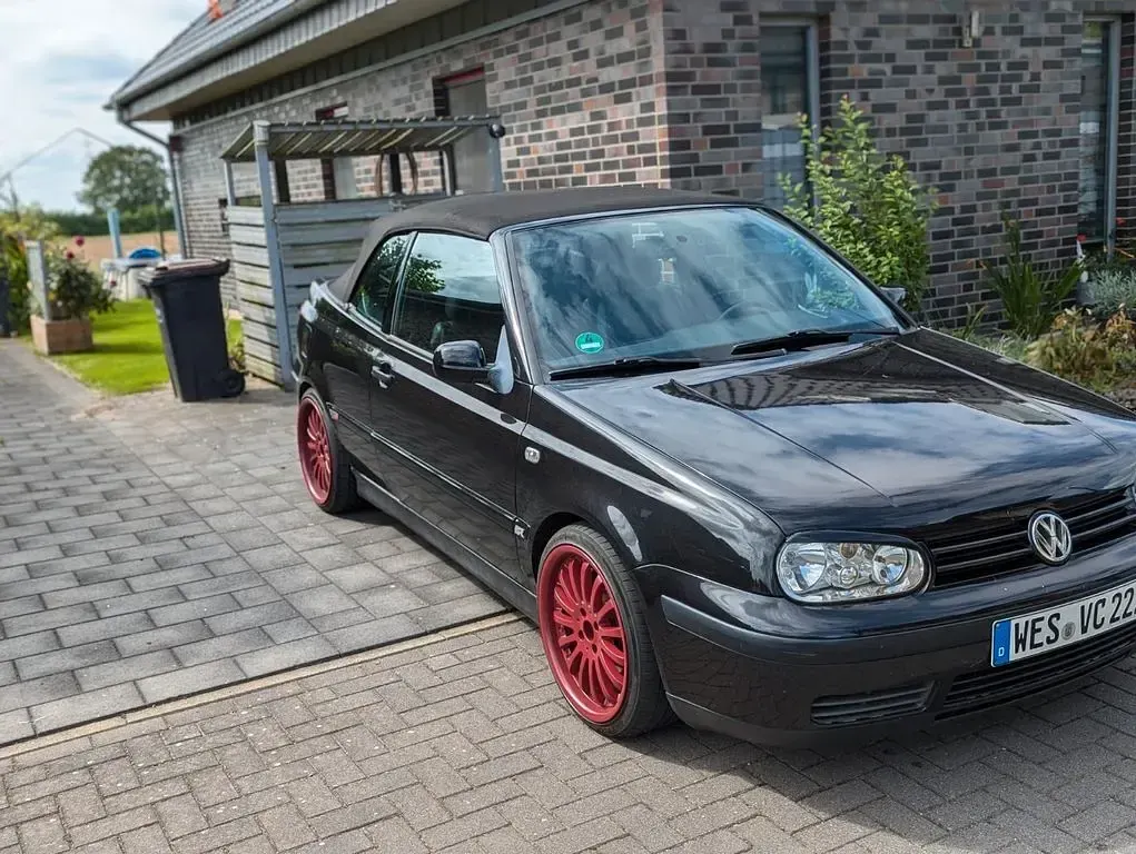 Gebraucht VW Golf Classicline 75 PS (55 kW) 2000 Schwarz Cabrio
