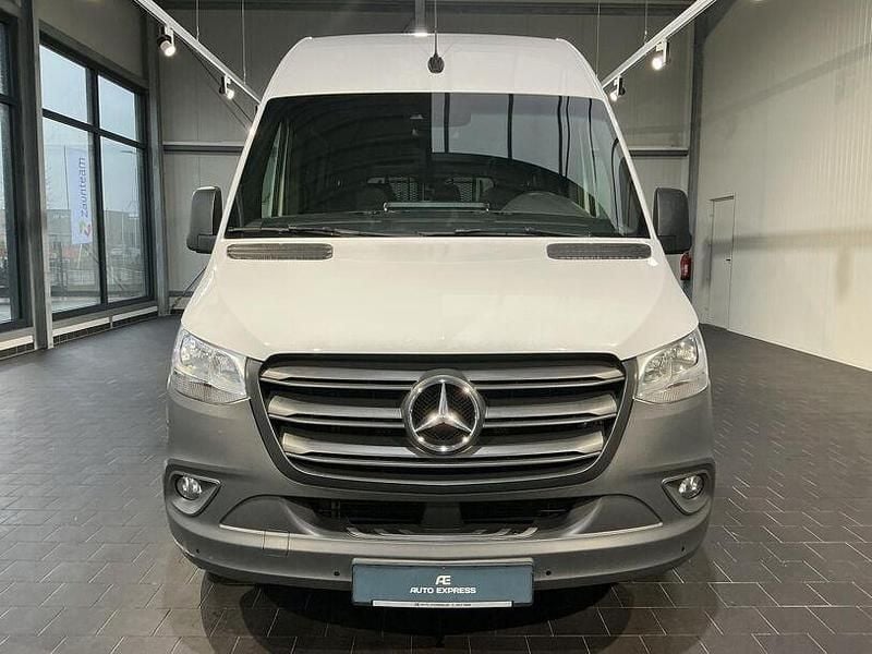 Gebraucht Mercedes Sprinter 170 PS (125 kW) 2023 Weiß (arktikweiss) Van