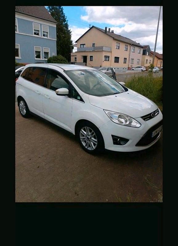 Weiß Gebraucht 2013 Ford Grand C-Max Van / Kleinbus | 8.700 € (Etwas zu teuer) - Bild 1/4