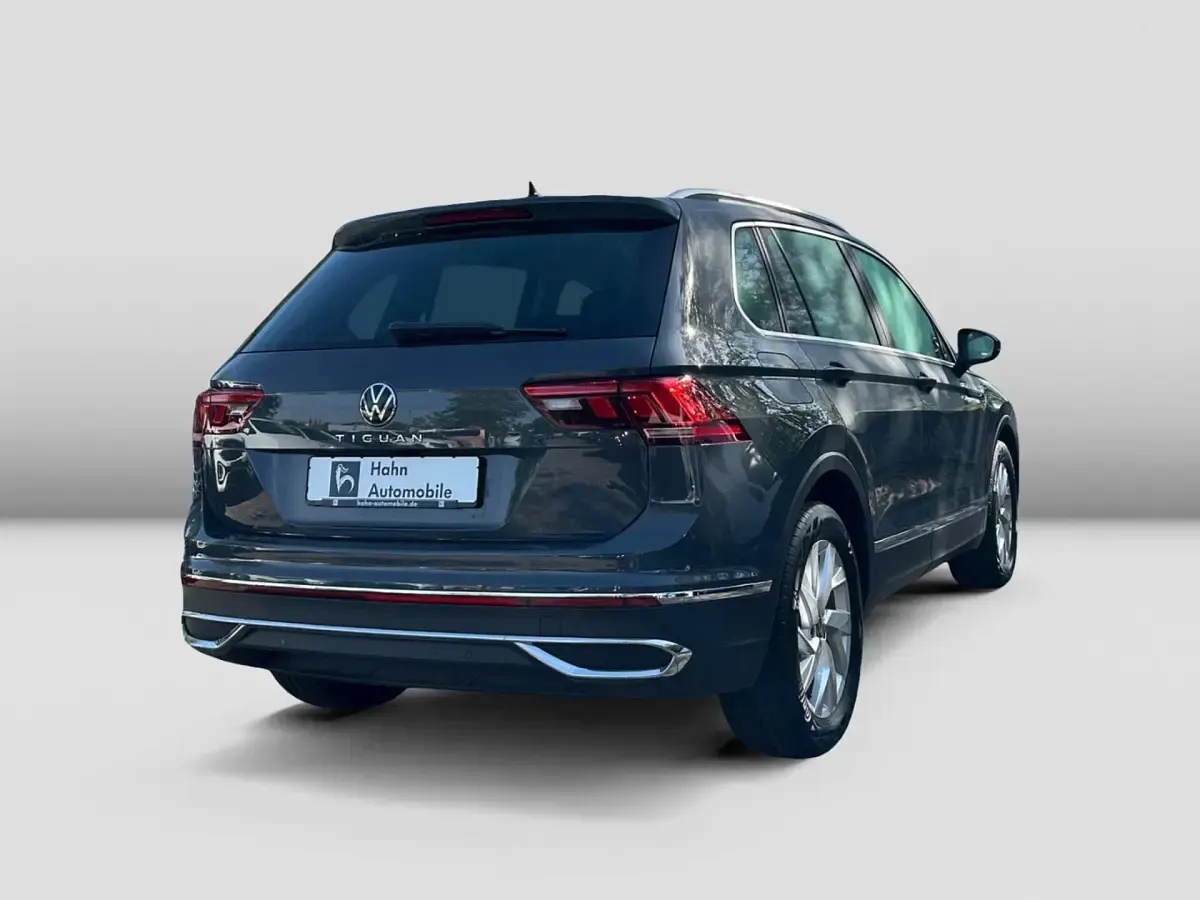 Gebraucht VW Tiguan Elegance 150 PS (110 kW) 2023 Delfingrau metallic SUV