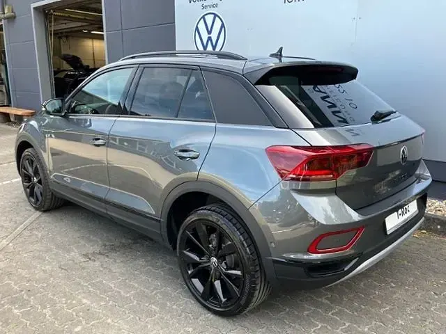 Neu VW T-Roc Style 150 PS (110 kW) 2026 Grau SUV