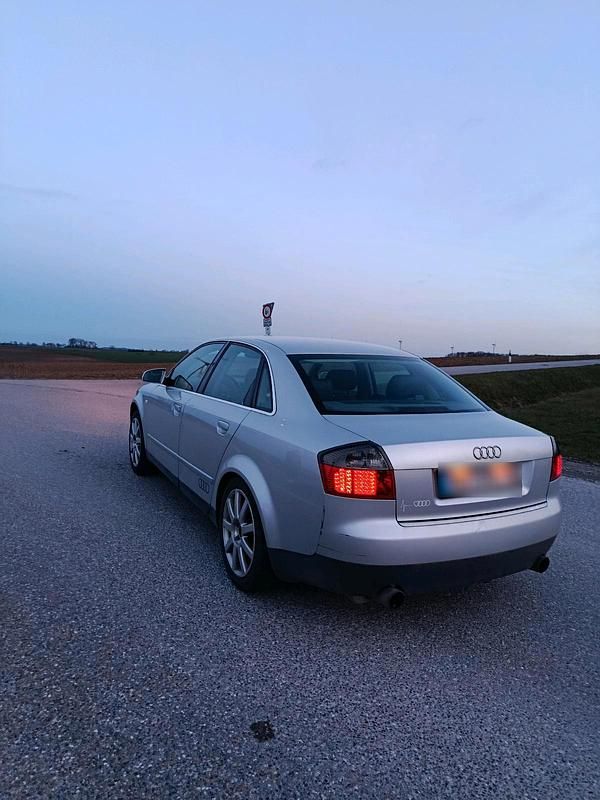 Gebraucht Audi A4 150 PS (110 kW) 2001 Silber Limousine