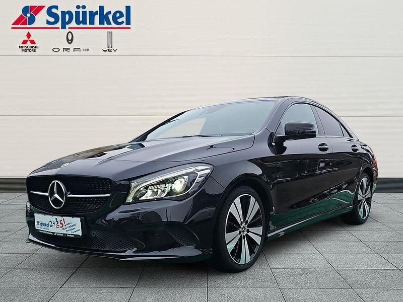 Schwarz Gebraucht 2019 Mercedes CLA200 Limousine | 20.980 € (Guter Preis) - Bild 1/3