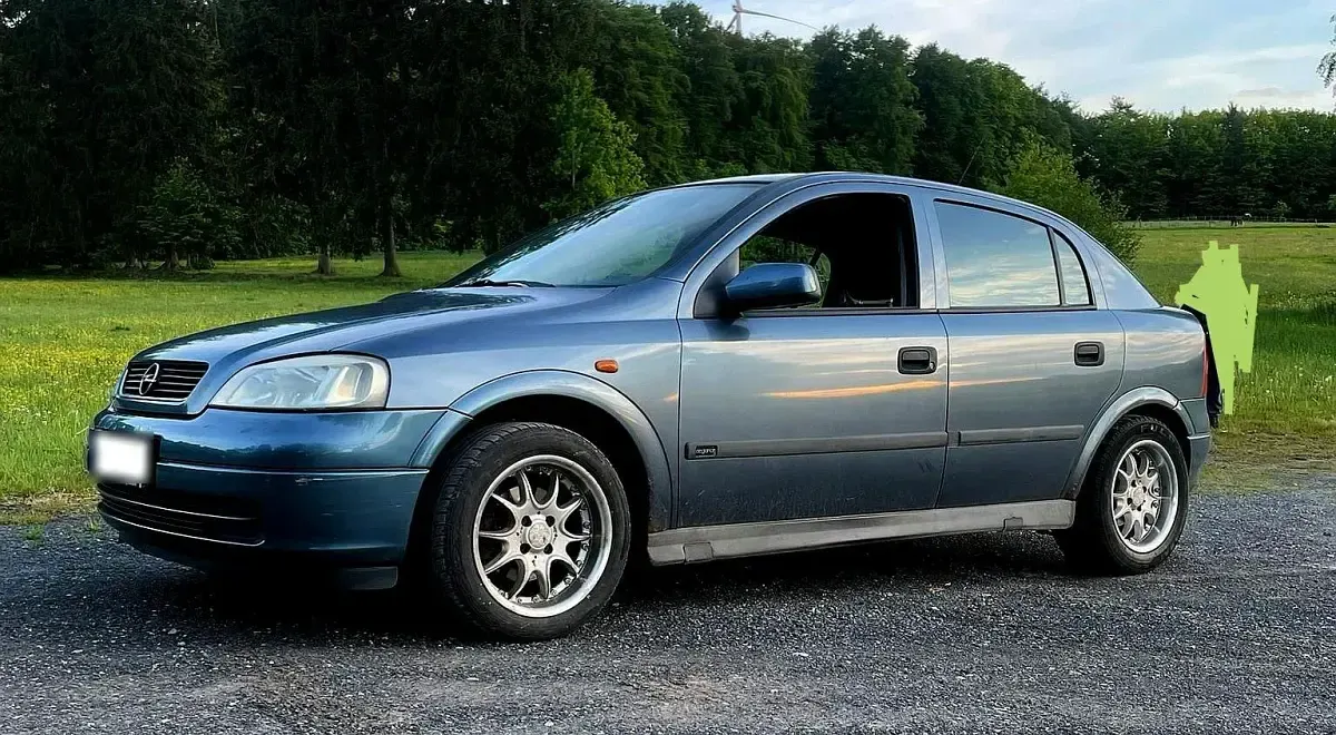 Gebraucht Opel Astra 101 PS (74 kW) 1998 Blau Limousine