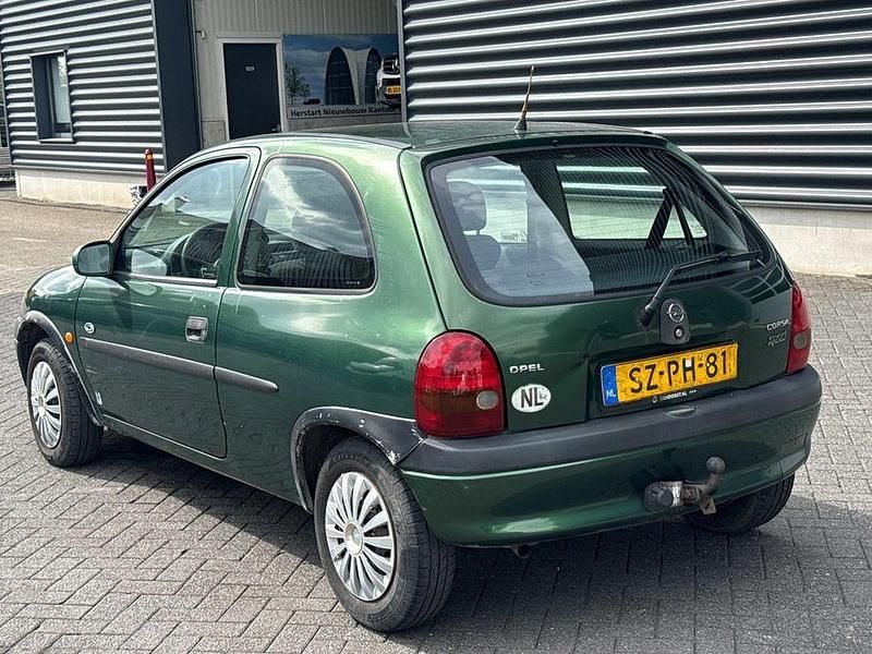 Gebraucht Opel Corsa 60 PS (44 kW) 1998 Grün Kleinwagen