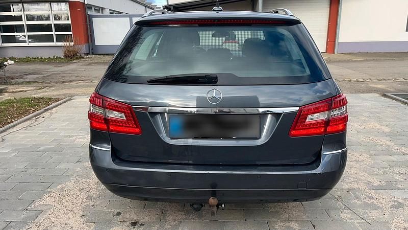 Brugt Mercedes E220 170 HK (125 kW) 2011 Grå Stationcar