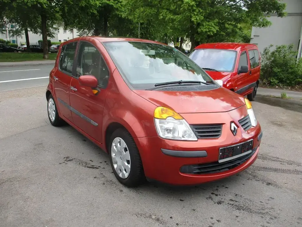 Brugt Renault Modus Privilege 88 HK (64 kW) 2005 Rød MPV